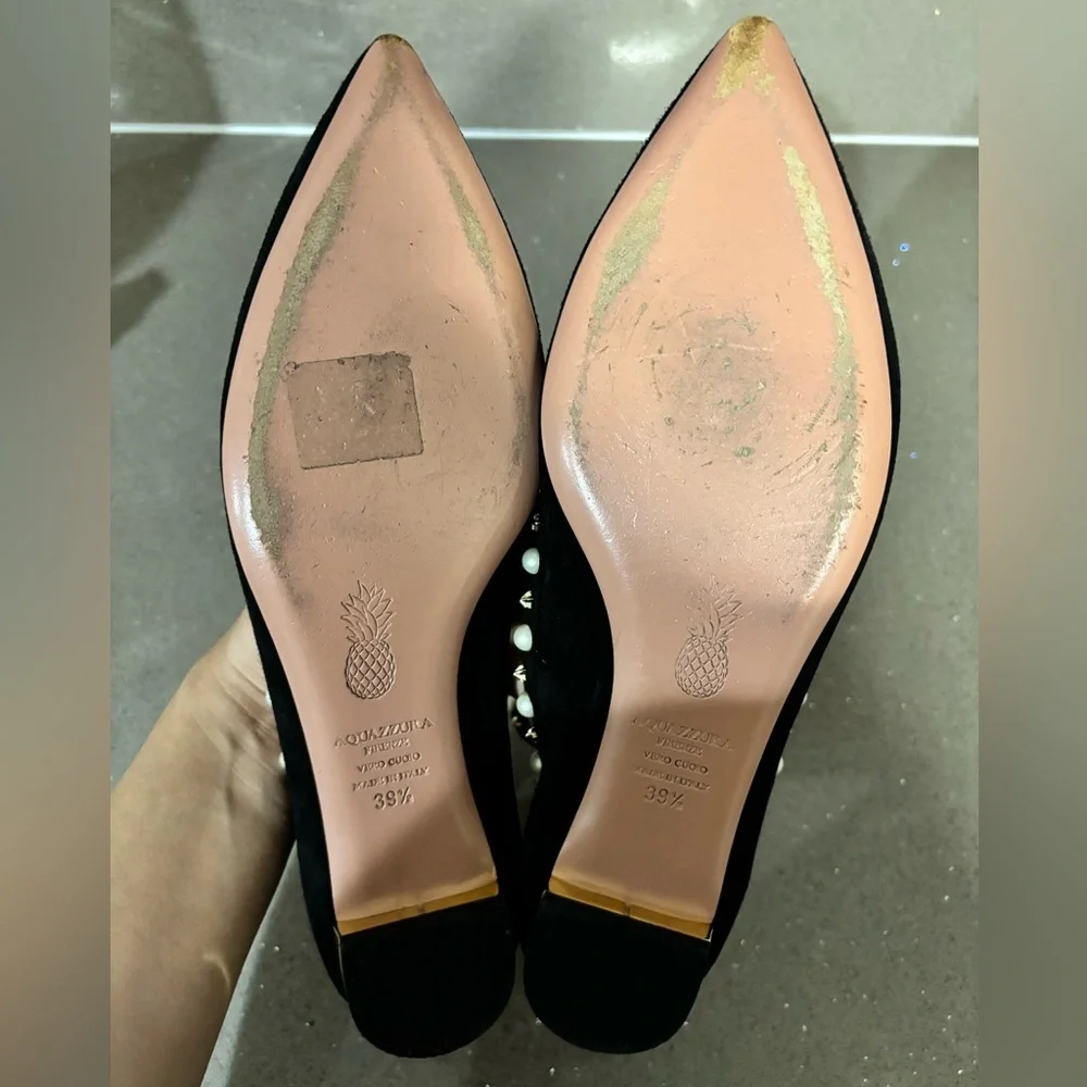 🍎🍎SOLD🍎🍎Aquazzura Faux Pearl Accents Suede Flats
Women's Size: 8.5 | IT 39.5 - Picture 4 of 6